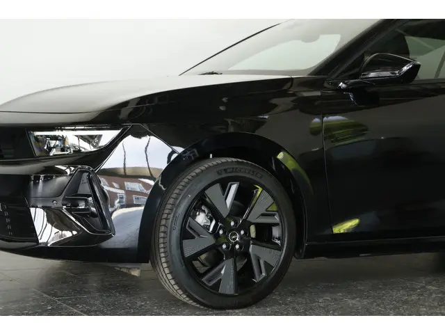 Opel Astra Electric 54 kWh GS 2025 Elektrisch 35