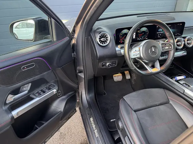Mercedes-Benz GLB 250 4MATIC Premium Plus 2020 Benzine 8