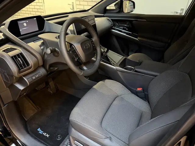 Toyota bZ4X Dynamic 71 kWh automaat 2025 Elektrisch 11