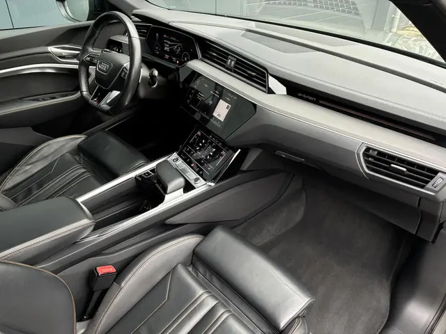 Audi e-tron HELAAS VERKOCHT!!! 2022 Elektrisch 35