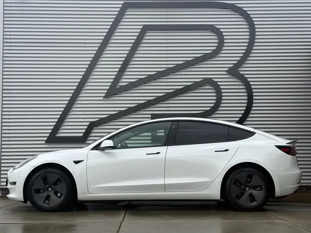 Tesla Model 3 Long Range AWD 75 kWh 2021 Elektrisch 4