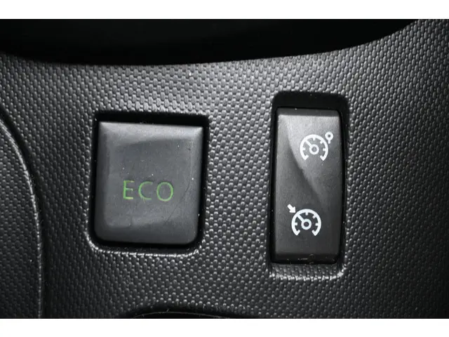 Renault Captur TCe 120 EDC Barista 2015 Benzine 22