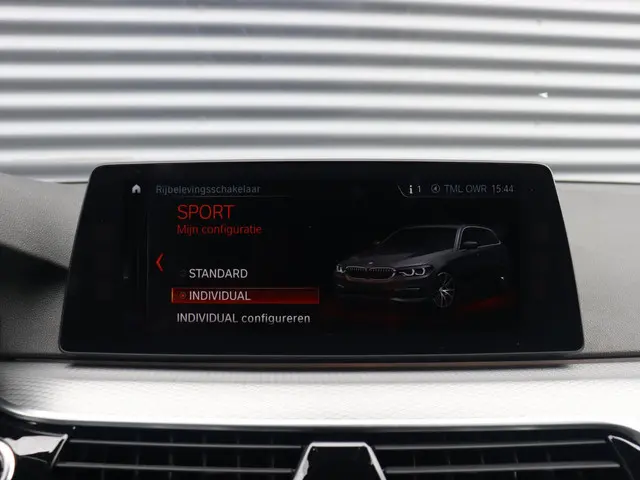 BMW 5 Serie Touring 520i 2017 Benzine 34