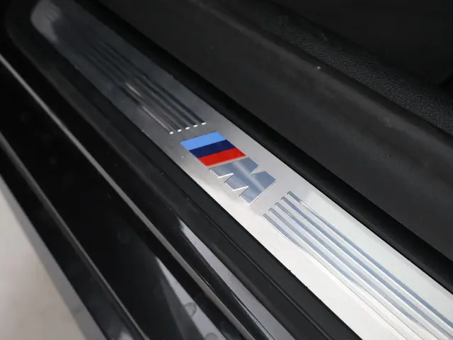 BMW 5 Serie 540i M-SPORT 2022 Benzine 28