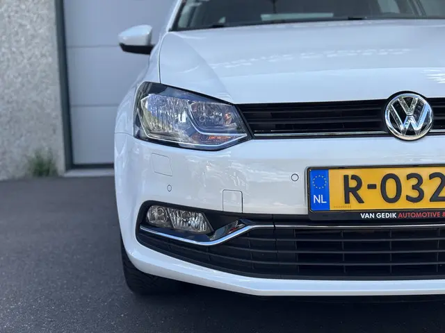 Volkswagen Polo 1.2 TSI Highline 2016 Benzine 4