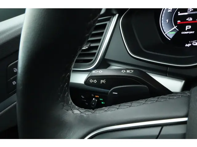 Audi Q5 50 TFSI e 2021 Hybride Benzine 13