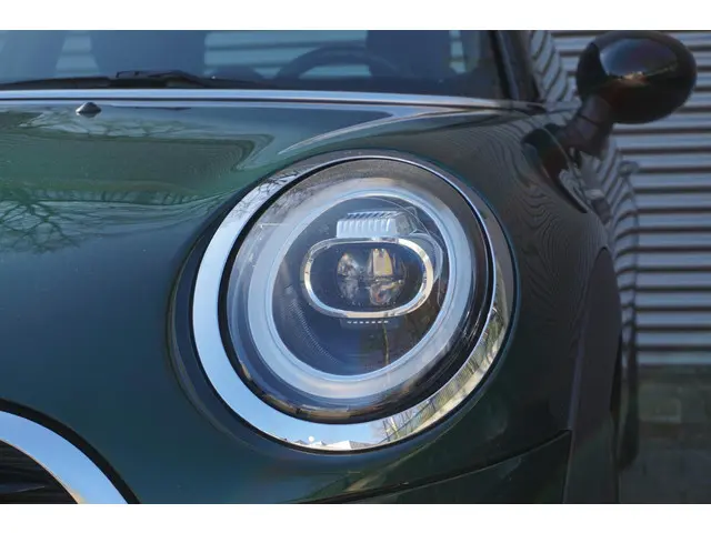 MINI 3-Deurs Cooper C 2019 Benzine 16