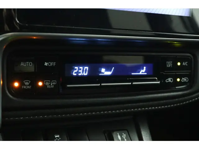 Toyota Auris 1.8 Hybrid Dynamic 2018 Hybride Benzine 7