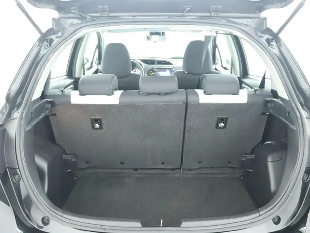 Toyota Yaris 1.5 Hybrid Dynamic 2020 Hybride Benzine 24