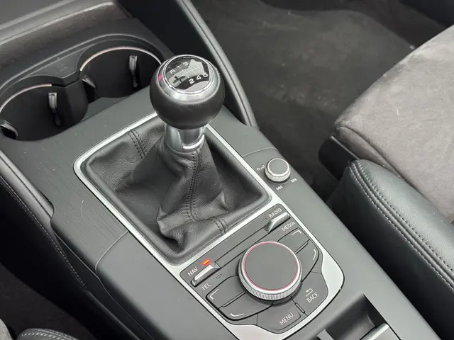 Audi A3 Cabriolet 1.4 TFSI CoD S Line 2015 Benzine 22