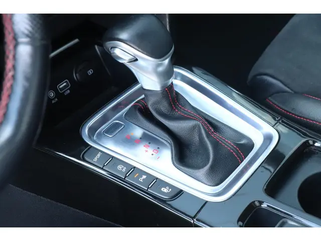 Kia Ceed 1.6 T-GDi GT | 200PK - PANO - UNIEK VOL! 2019 Benzine 15