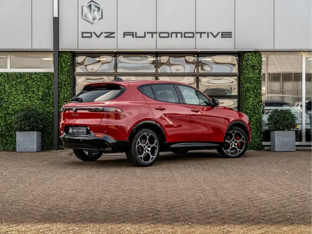 Alfa Romeo Tonale 1.5T Hybrid Ti 2024 Hybride Benzine 8