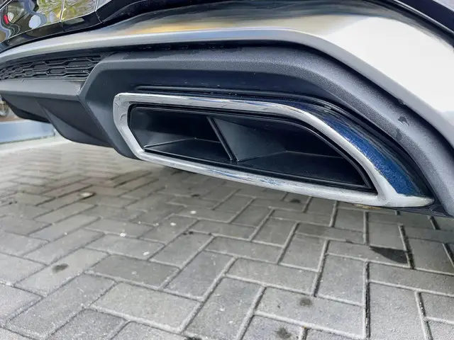 Audi Q5 40 TFSI S edition 2023 Hybride Benzine 58