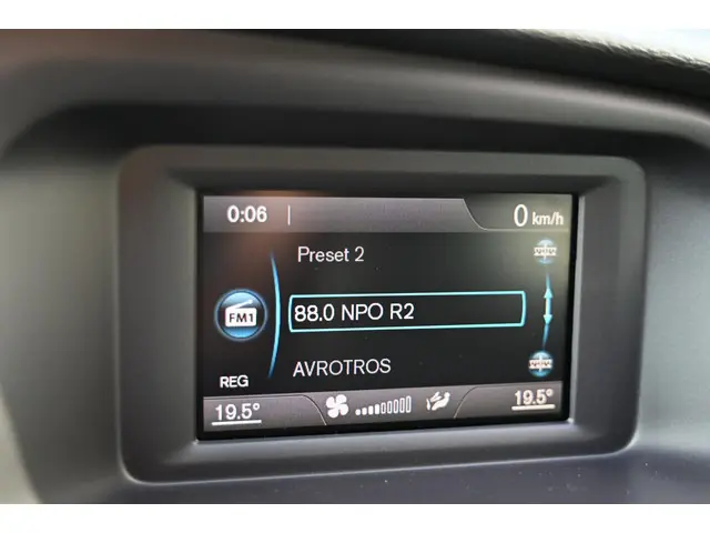 Volvo V40 1.5 T2 Polar 2020 Benzine 25