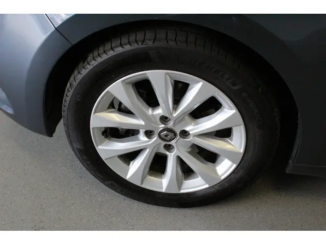 Renault Clio 1.3 TCe Intens 2020 Benzine 4