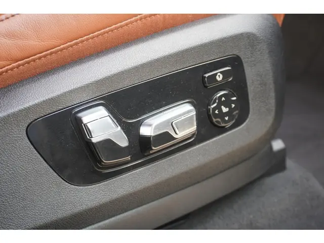 BMW X5 xDrive50e Launch Edition 2023 Hybride Benzine 28