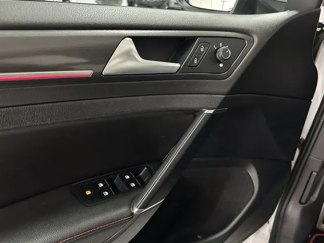 Volkswagen Golf 2.0 TSI GTI Performance 2018 Benzine 11