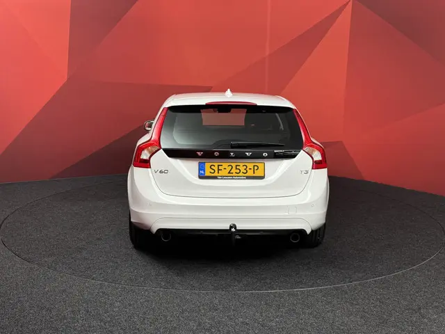 Volvo V60 1.5 T3 Polar+ 2018 Benzine 13