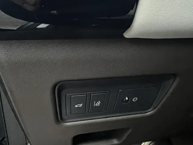 Land Rover Discovery 2.0 Td4 HSE 7p. 2017 Diesel 25