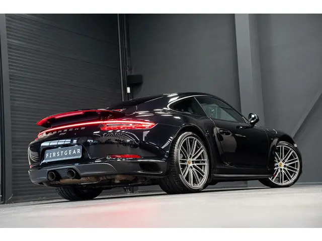 Porsche 911 3.0 Carrera 4S 2016 Benzine 34