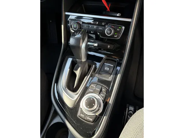 BMW 2 Serie Active Tourer 218i 2015 Benzine 11