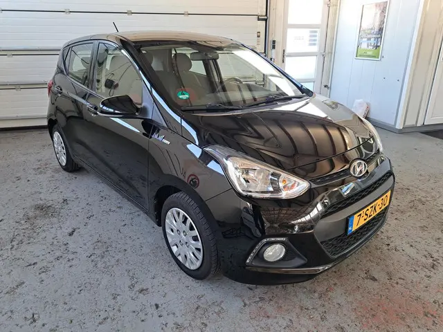 Hyundai i10 1.0i i-Motion Comfort Plus 2014 Benzine 3