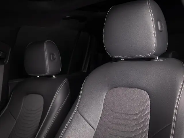 Mercedes-Benz EQB 250 Luxury Line 2023 Elektrisch 9
