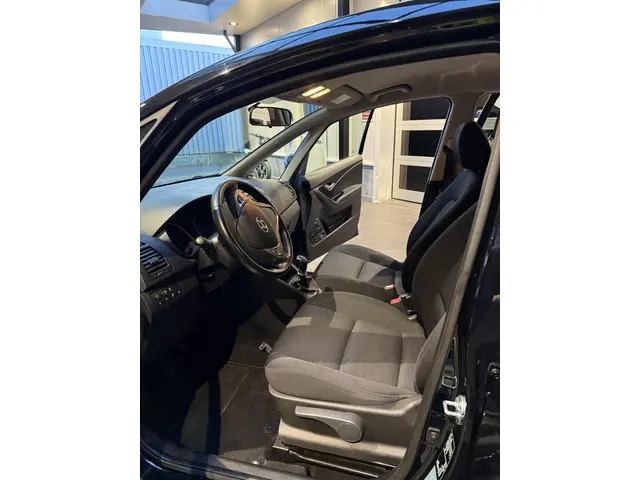 Hyundai ix20 1.4i Go! 2016 Benzine 8