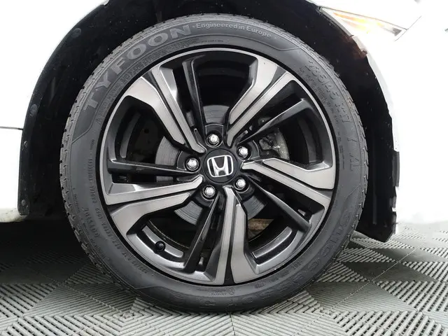 Honda Civic 1.0 i-VTEC Executive Aut- 2018 Benzine 30
