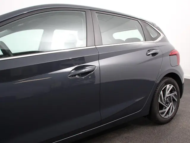 Hyundai i20 1.0 T-GDI Advanced 2024 Benzine 28