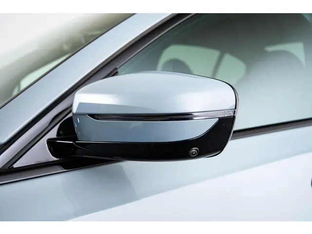 BMW 3 Serie 330e 2025 Hybride Benzine 41