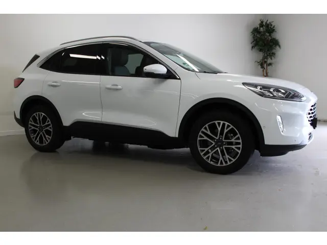 Ford Kuga 2.5 PHEV ST-Line X 2023 Hybride Benzine 3