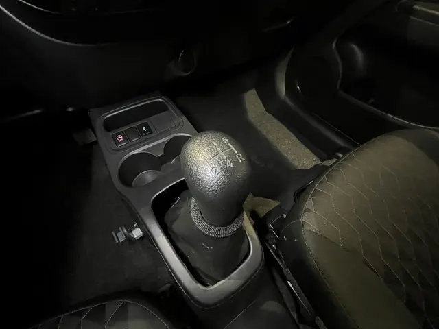 Mitsubishi Space Star 1.2 Connect+ 2024 Benzine 23