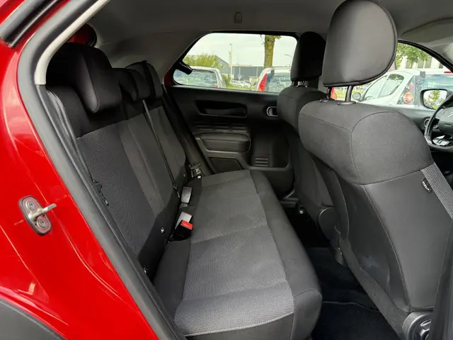 Citroën C4 Cactus 1.2 PureTech Shine 2016 Benzine 9