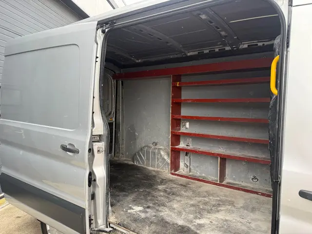 Ford Transit 350 2.0 TDCI L2H2 Trend 2018 Diesel 9