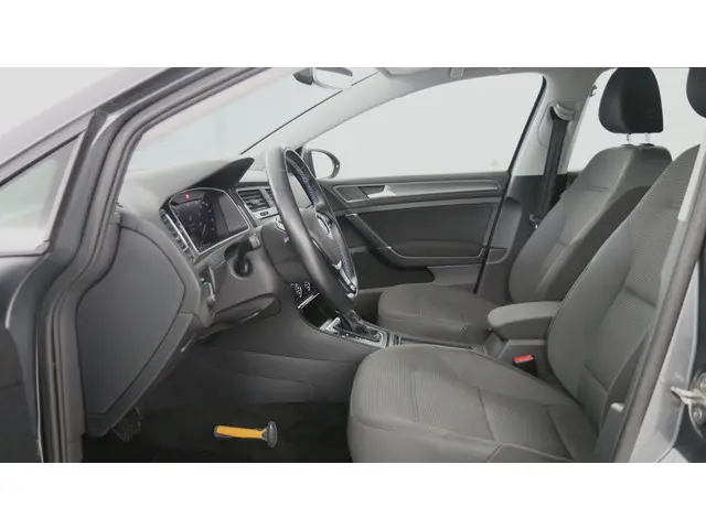 Volkswagen e-Golf 36kWh / 136pk E-DITION 2020 Elektrisch 15