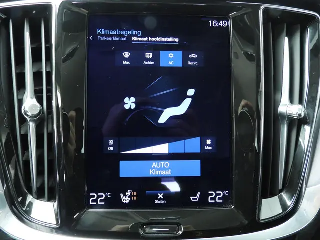 Volvo V60 2.0 B4 MHEV diesel R-Design 2021 Diesel 21