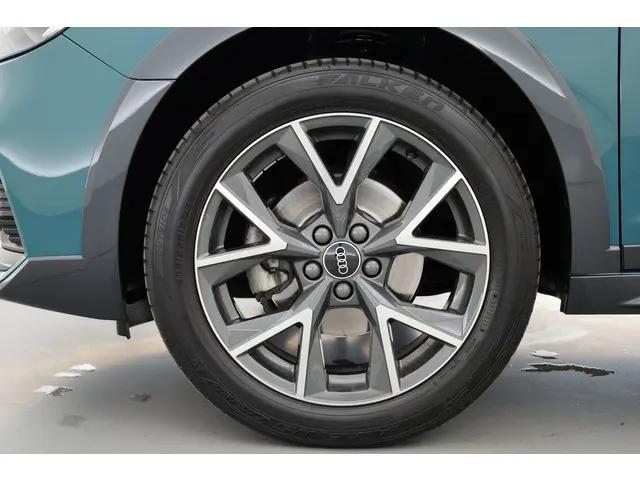 Audi A1 Citycarver 35 TFSI Aut. 150pk 2021 Benzine 29