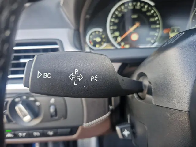 BMW 6 Serie Cabrio 650xi High Executive 2013 Benzine 33