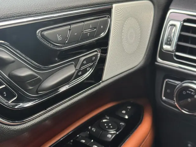 Lincoln Navigator 3.5L V6 Lang Black Label 2022 Benzine 31