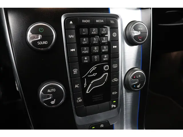 Volvo V40 2.0 D2 R-Design 2016 Diesel 29