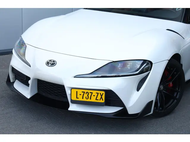 Toyota Supra 3