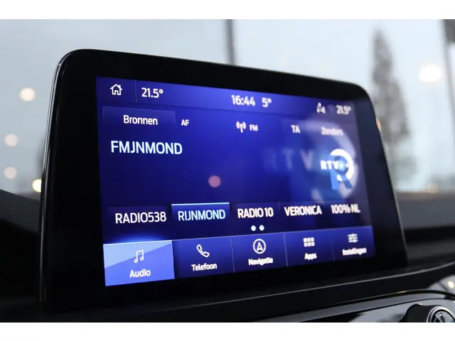 Ford Kuga 2.5 PHEV AUT. ST-LINE 2020 Hybride Benzine 30