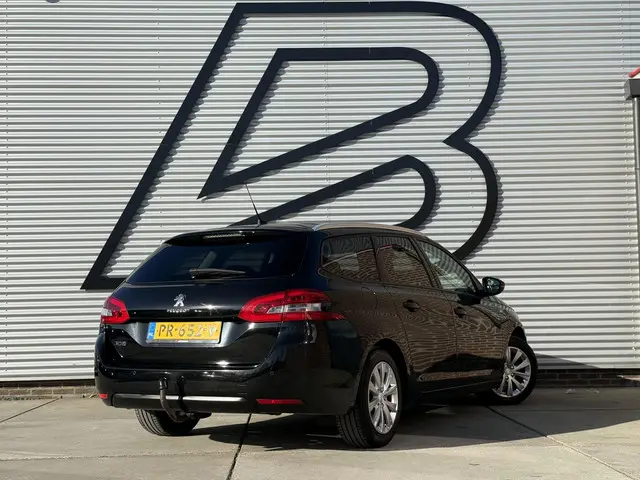 Peugeot 308 SW 1.2 PureTech Blue Lion 2017 Benzine 3