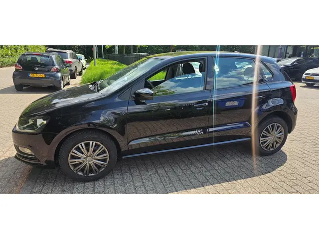 Volkswagen Polo 1.2 TSI Comfortline 2015 Benzine 24
