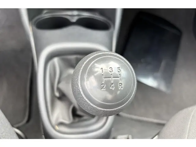 Toyota Aygo 1.0 VVT-i x-fun, Bluetooth, Airco 2021 Benzine 25