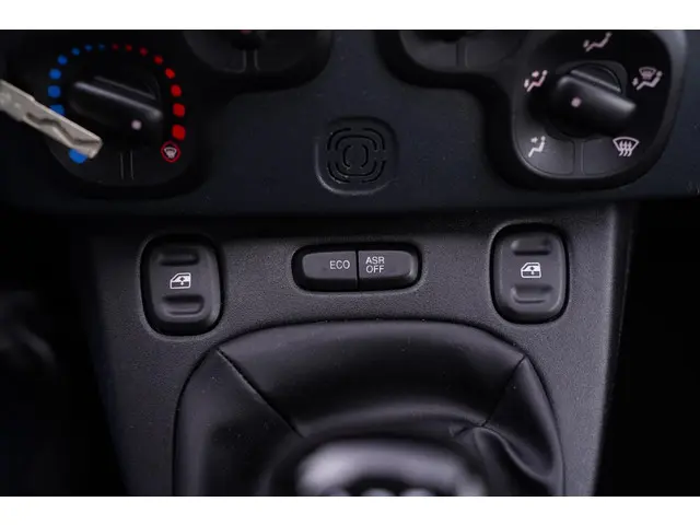 Fiat Panda 0.9 TwinAir Popstar 2018 Benzine 36