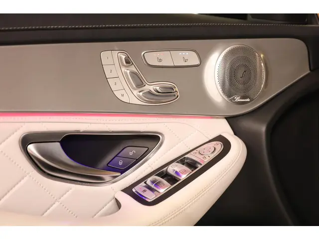 Mercedes-Benz GLC AMG 63 S 4MATIC+ 2019 Benzine 11