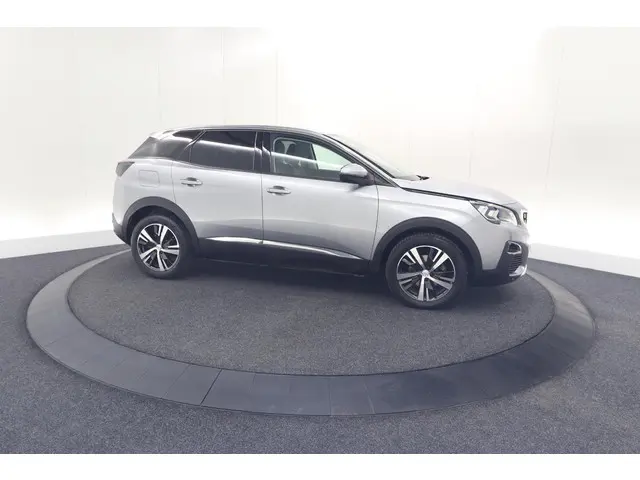 Peugeot 3008 PureTech 130 EAT8 GT Line 2019 Benzine 8