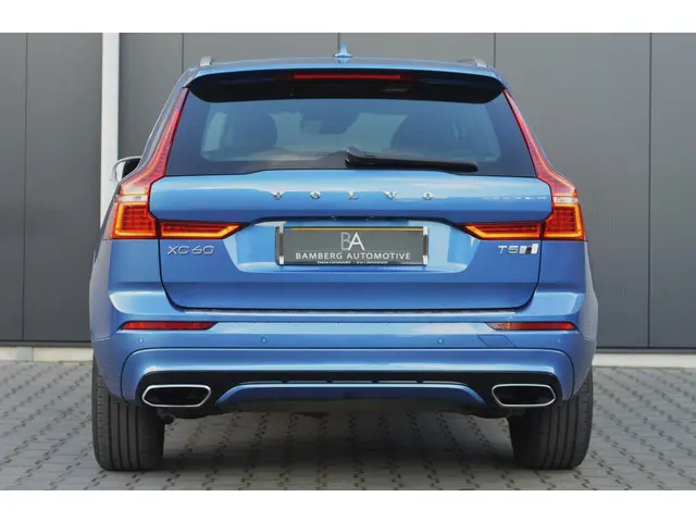 Volvo XC60 2.0 T5 AWD R-Design 2019 Benzine 6